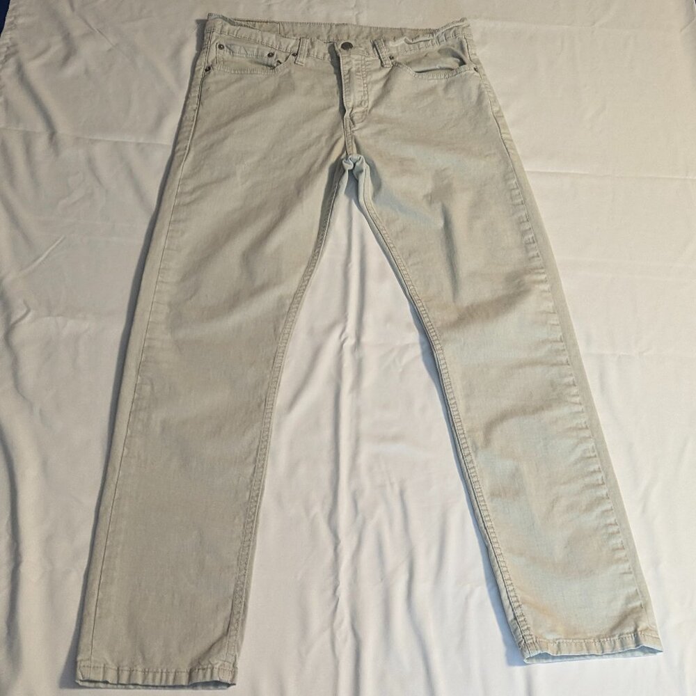 Levi's 508 Size 32x32 Straight Leg Light Khaki Color